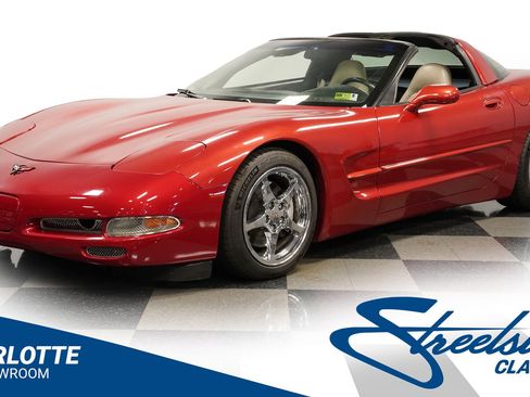 Used 1998 Chevrolet Corvette Coupe image 1