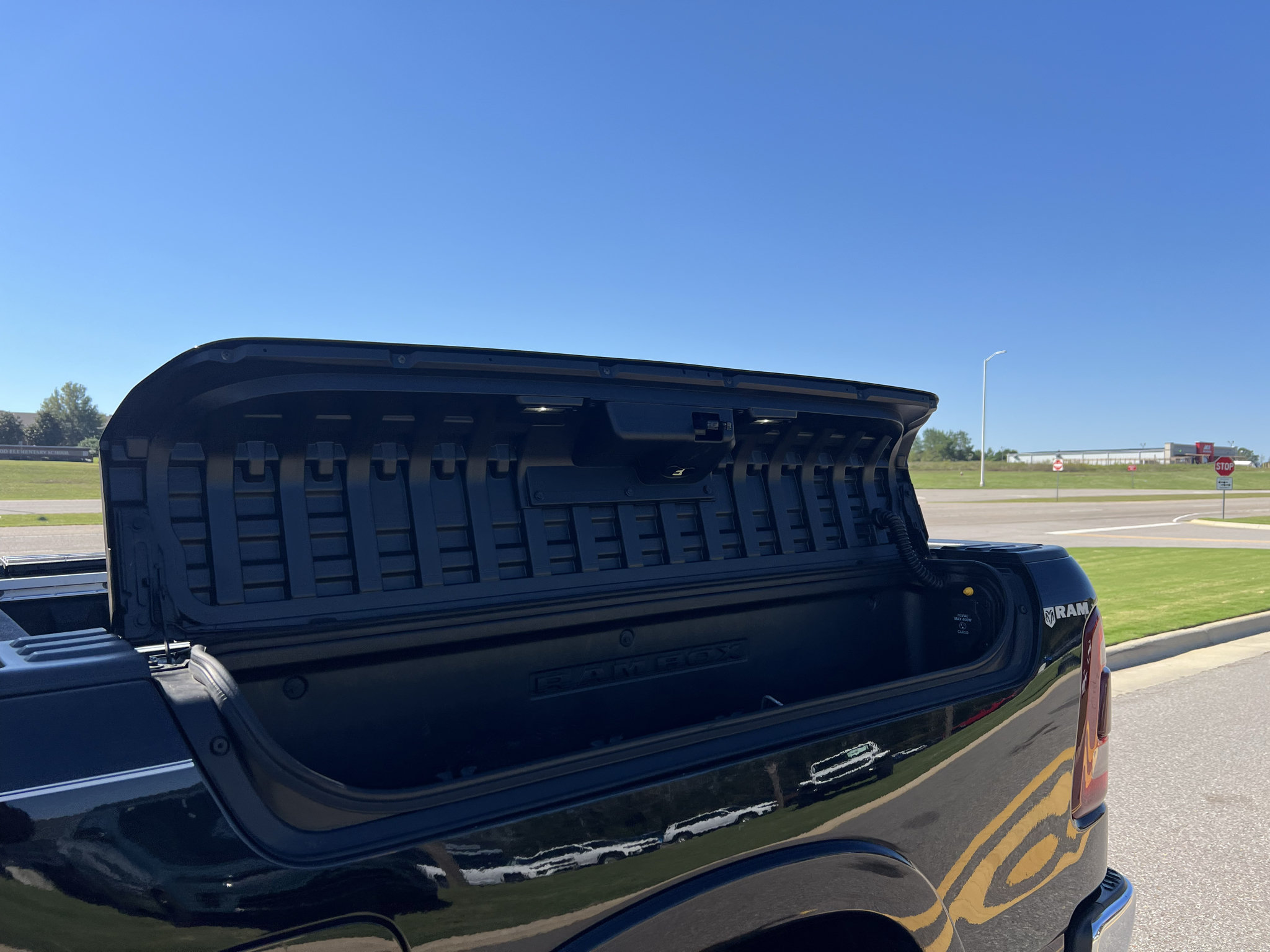 Certified 2023 RAM 1500 Limited AWD/4WD image 9