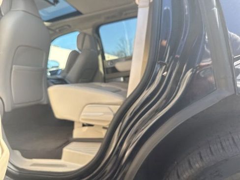 Used 2021 Lincoln Navigator Reserve w/ Luxury Package AWD/4WD image 8