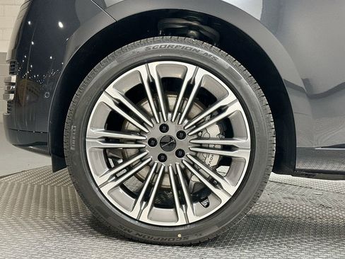 New 2026 Land Rover Range Rover SE AWD/4WD image 17