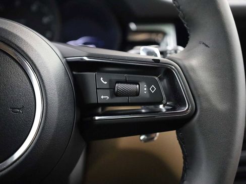 Certified 2026 Porsche Macan image 28