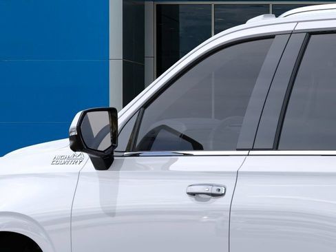 New 2026 Chevrolet Tahoe High Country AWD/4WD image 12