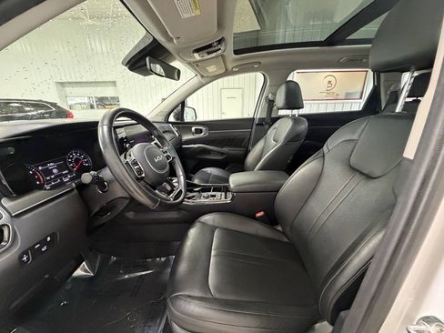 Used 2022 Kia Sorento SX FWD image 8