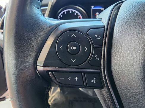 Used 2024 Toyota Camry SE image 19