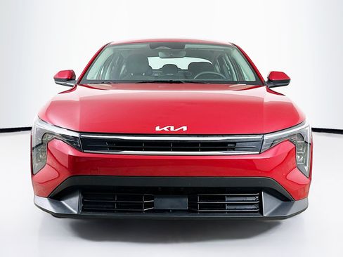Used 2025 Kia K4 FWD image 2