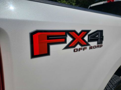 Used 2017 Ford F350 Lariat w/ Lariat Ultimate Package image 12