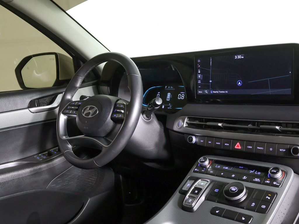 Used 2024 Hyundai Palisade SEL FWD image 25