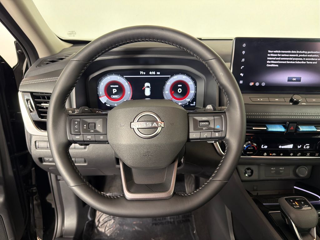 Used 2026 Nissan Rogue SL AWD/4WD image 12