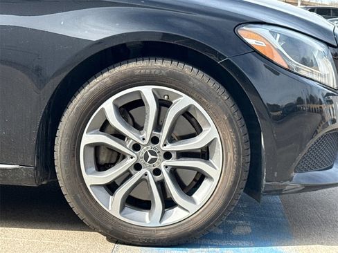 Used 2018 Mercedes-Benz C 300 4MATIC Sedan image 6