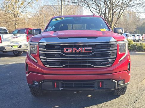 Used 2024 GMC Sierra 1500 AT4 w/ Technology Package image 30