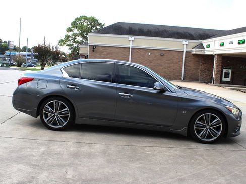 Used 2015 INFINITI Q50 Premium w/ Navigation Package RWD image 3