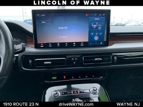 Certified 2022 Lincoln Nautilus Reserve image 18