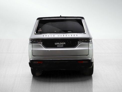 Used 2024 Jeep Grand Wagoneer L 4WD image 5