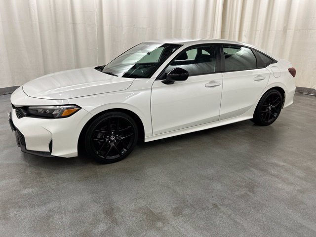 Used 2025 Honda Civic Sport image 2
