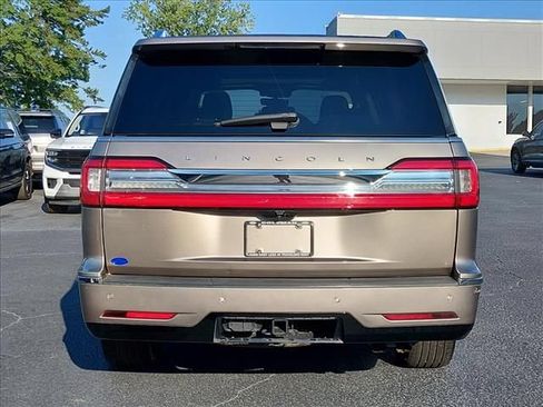 Used 2019 Lincoln Navigator L Reserve w/ Cargo Package AWD/4WD image 5