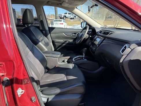 Used 2016 Nissan Rogue SL w/ SL Premium Package image 12
