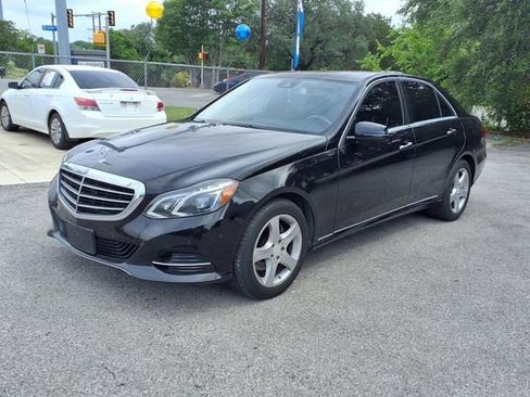 Used 2014 Mercedes-Benz E 350 Sedan image 3