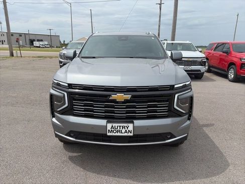 New 2026 Chevrolet Suburban High Country w/ LPO, Get Active Package AWD/4WD image 9
