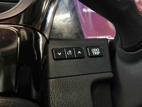 Used 2023 Lexus ES 350 w/ Accessory Package (Z2) FWD image 31