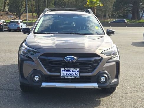 Used 2023 Subaru Outback Limited AWD/4WD image 4