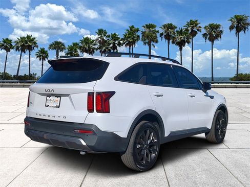 Used 2022 Kia Sorento X-Line EX image 4