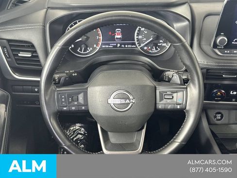Used 2025 Nissan Rogue SV FWD image 27