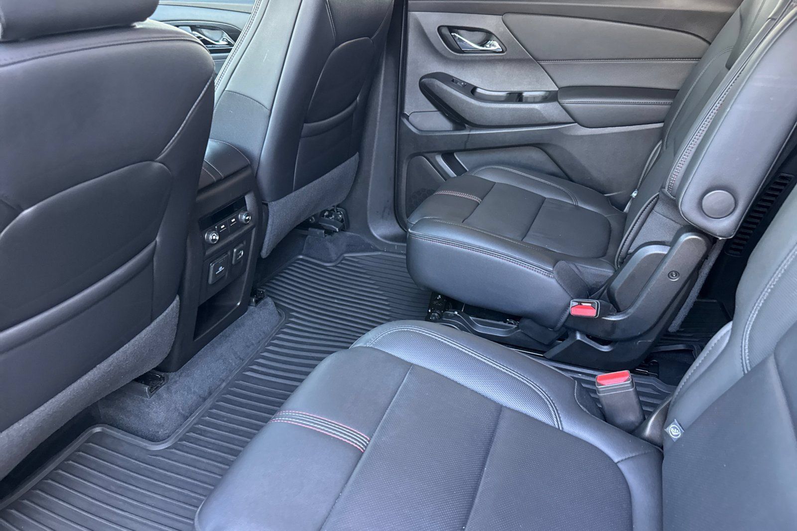 Certified 2023 Chevrolet Traverse RS AWD/4WD image 12