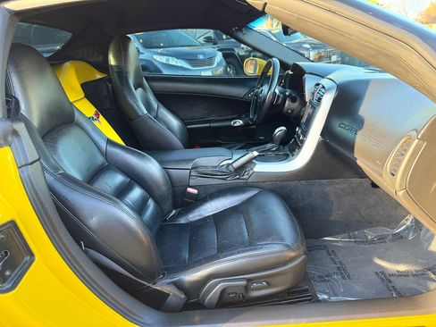 Used 2006 Chevrolet Corvette Convertible w/ Preferred Equipment Group RWD image 20