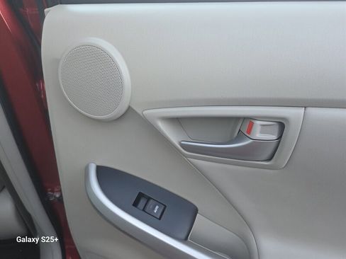 Used 2014 Toyota Prius image 17