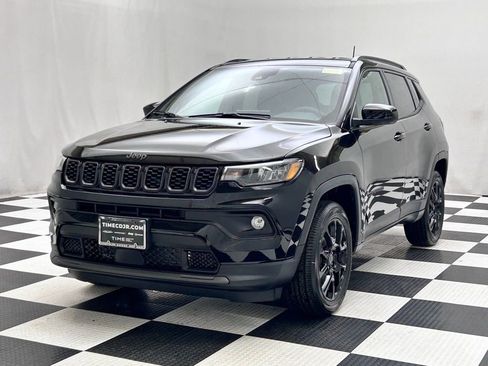 New 2026 Jeep Compass Latitude image 4