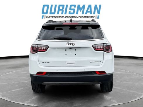 Used 2024 Jeep Compass Limited image 5