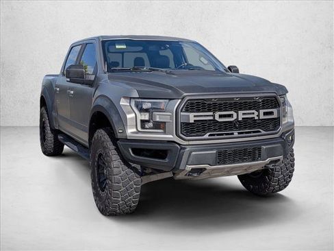 Used 2018 Ford F150 Raptor w/ Equipment Group 802A Luxury image 3