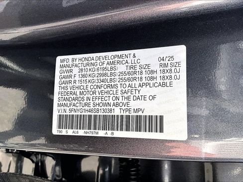 Certified 2025 Honda Pilot EX-L image 14