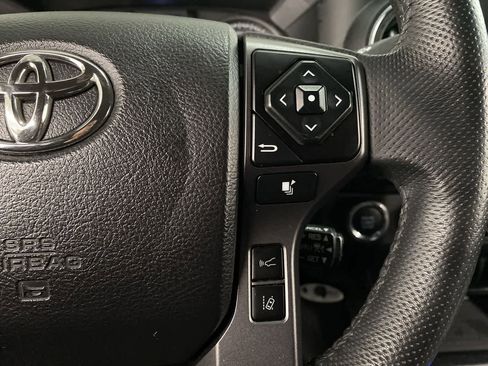 Used 2021 Toyota Tacoma TRD Off-Road image 21