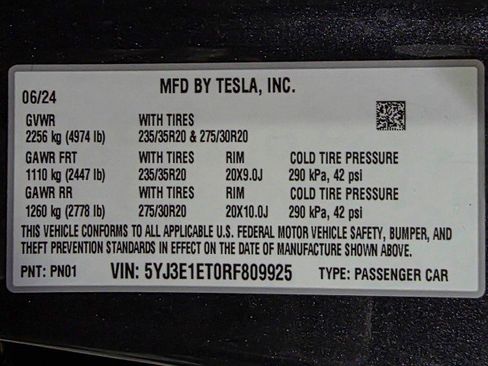 Used 2024 Tesla Model 3 Performance image 41