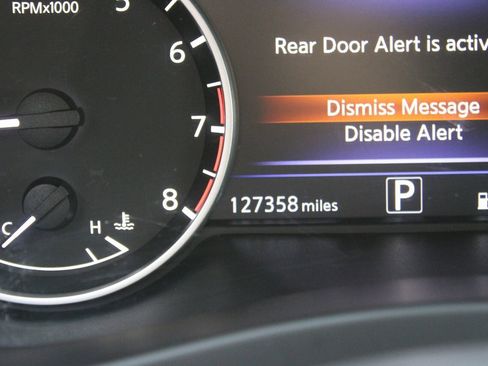 Used 2019 Nissan Murano Platinum image 11