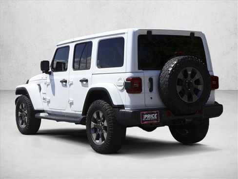 Used 2018 Jeep Wrangler Unlimited Sahara AWD/4WD image 7