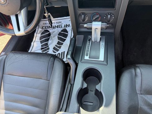 Used 2006 Ford Mustang GT Premium image 19