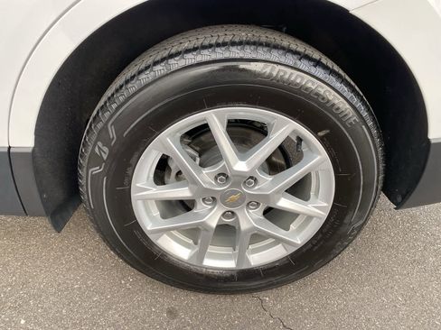 Used 2022 Chevrolet Equinox LT image 19