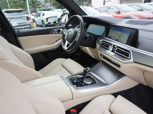 Used 2022 BMW X5 xDrive40i w/ Parking Assistance Package image 30