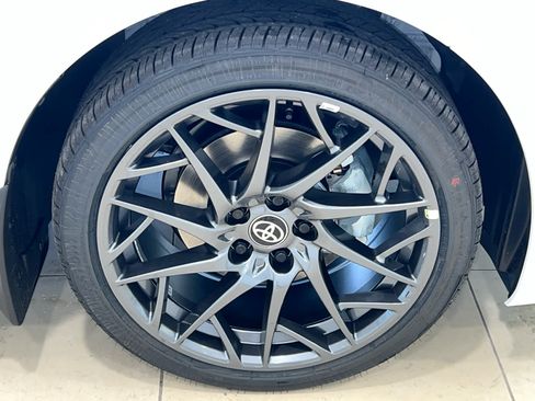 New 2026 Toyota Camry SE w/ Multimedia Upgrade Package AWD/4WD image 4