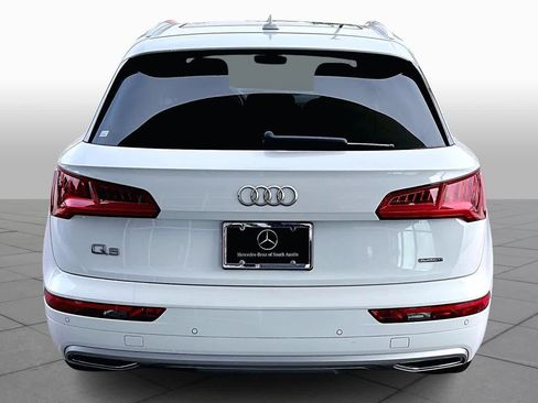 Used 2020 Audi Q5 2.0T Premium Plus w/ Premium Plus Package image 4