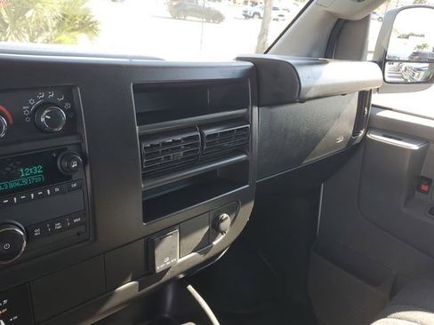 Certified 2024 GMC Savana 2500 w/ Driver Convenience Package image 21