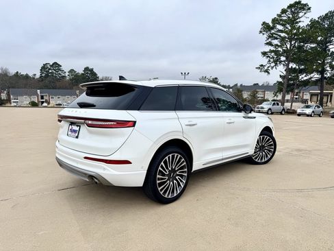 Used 2022 Lincoln Corsair Reserve w/ Equipment Group 201A image 7