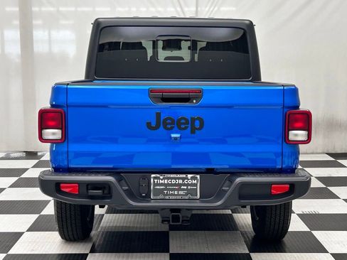 New 2025 Jeep Gladiator Sport image 7