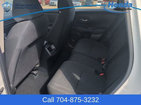 Used 2024 Honda HR-V LX image 14