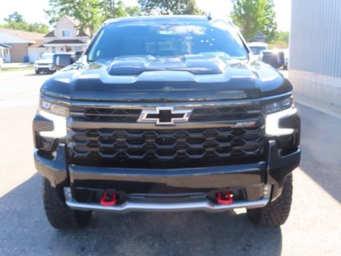 Used 2023 Chevrolet Silverado 1500 ZR2 AWD/4WD image 11