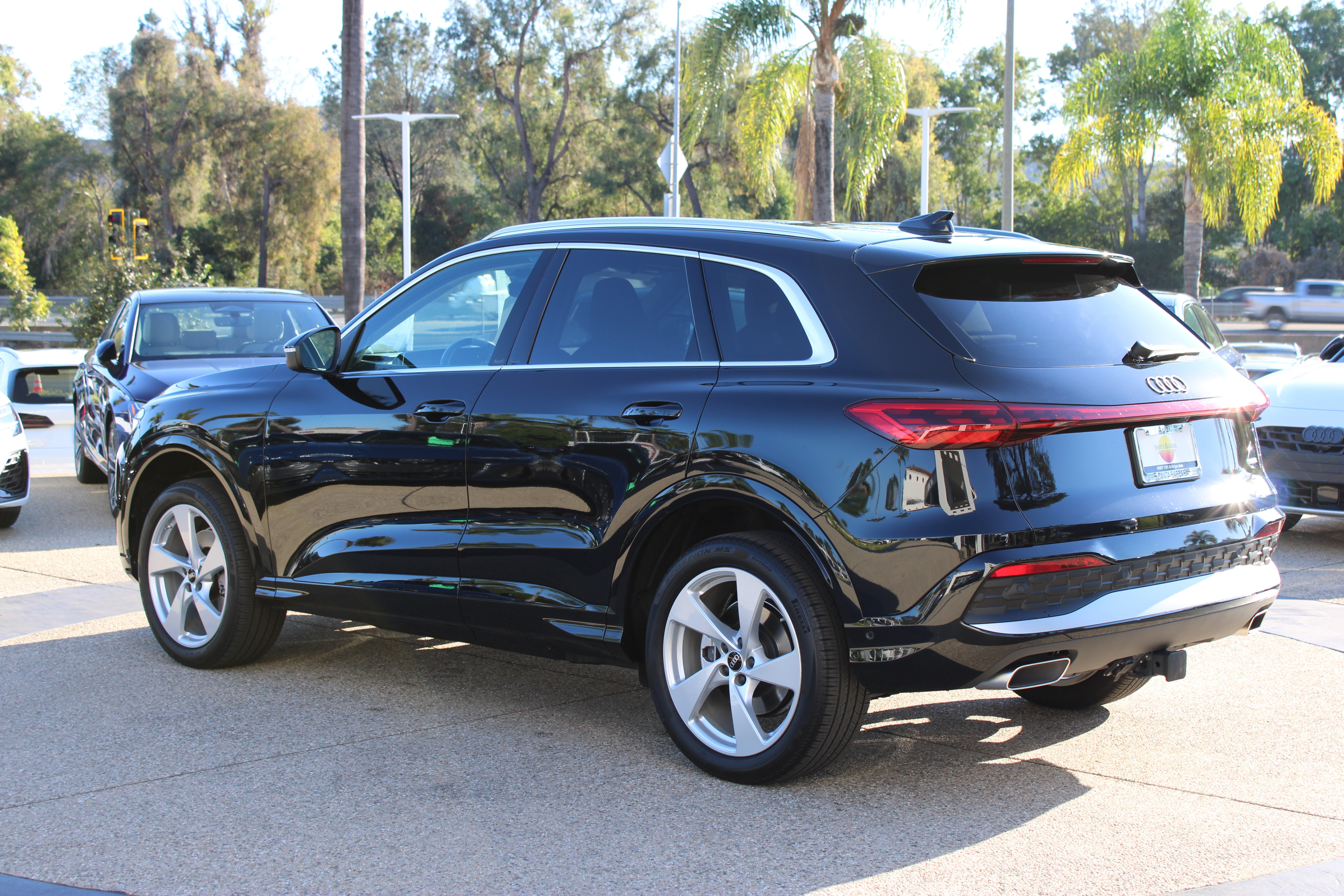 Certified 2025 Audi Q5 Premium w/ Premium Plus AWD/4WD image 3