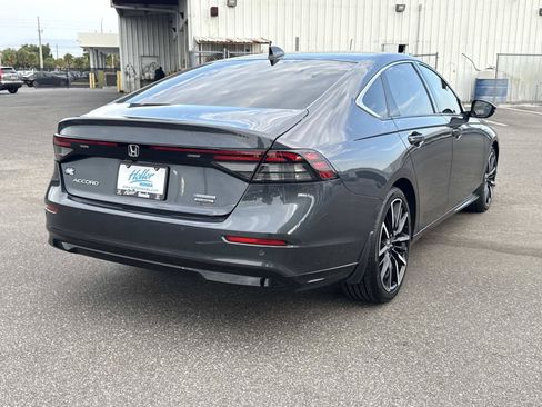 Used 2023 Honda Accord Touring image 4