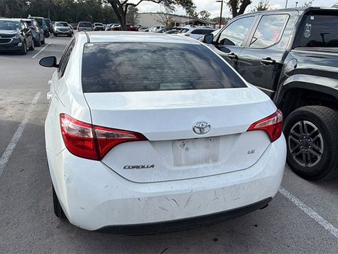 Used 2019 Toyota Corolla LE image 6